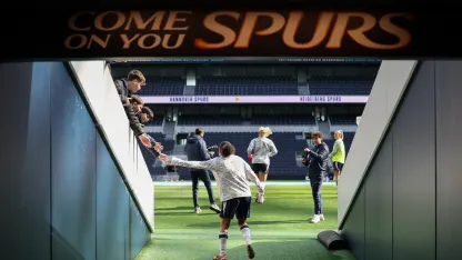 image: SR_TOTTENHAM_EVERTON_150326_02021