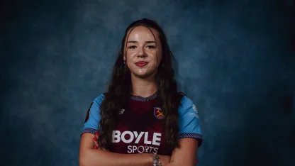 image: West Ham United sign Niamh Peacock