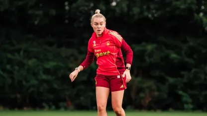 image: Casey Howe departs Nottingham Forest on loan