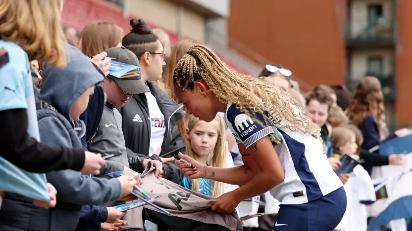 image: Tottenham Hotspur FC v Aston Villa FC - Barclays Women's Super League
