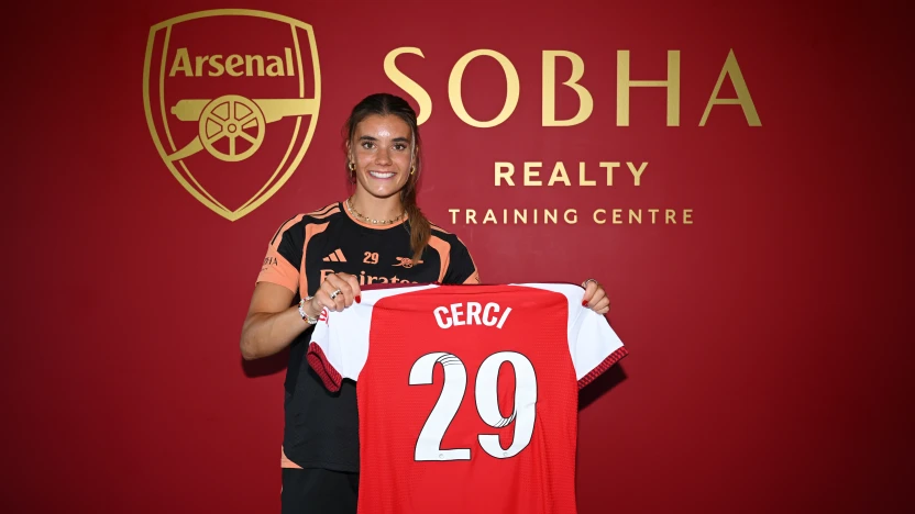 image: Selina Cerci joins Arsenal 