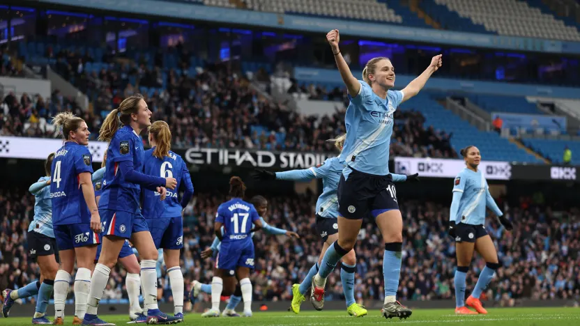 image: Win a Signed Vivianne Miedema EA SPORTS FC 26 Team of the Week Card