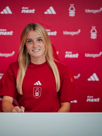 image: Lois Shooter joins Nottingham Forest