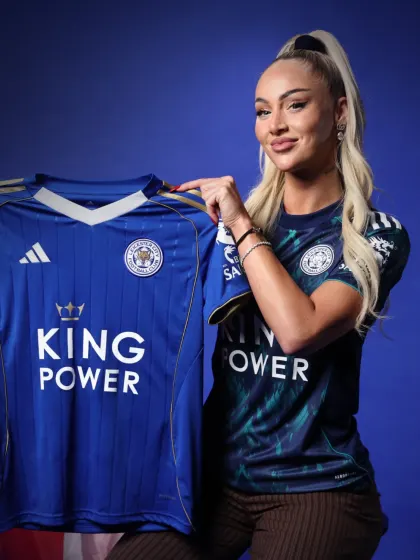 image: Alisha Lehmann joins the Foxes