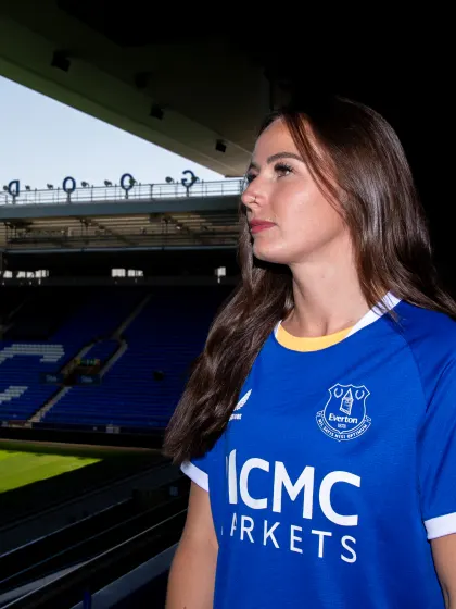 image: Forward seals Everton return