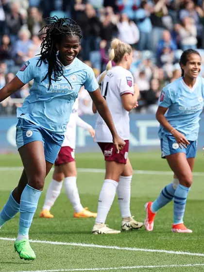 image: Khadija ‘Bunny’ Shaw voted as Barclays WSL player of the season