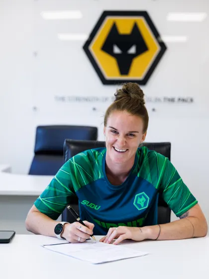image: Jasmine Matthews joins Wolves 
