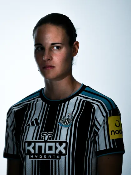 image: Newcastle United Women sign Hanna Németh