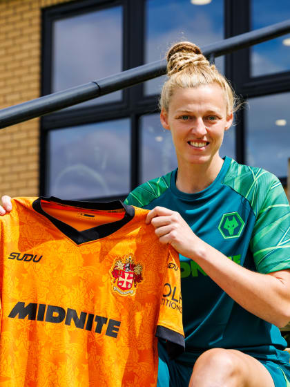 image: Yana Daniëls joins Wolves from Everton 