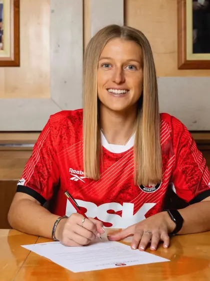 image: Charlton secure Katie Lockwood