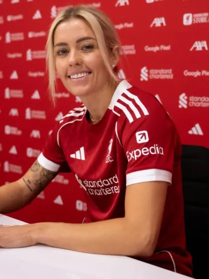 image: Liverpool welcome Denise O'Sullivan
