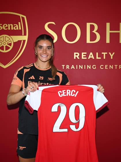 image: Selina Cerci joins Arsenal 