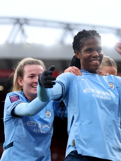image: Khadija Shaw keeps Man City top with late winner